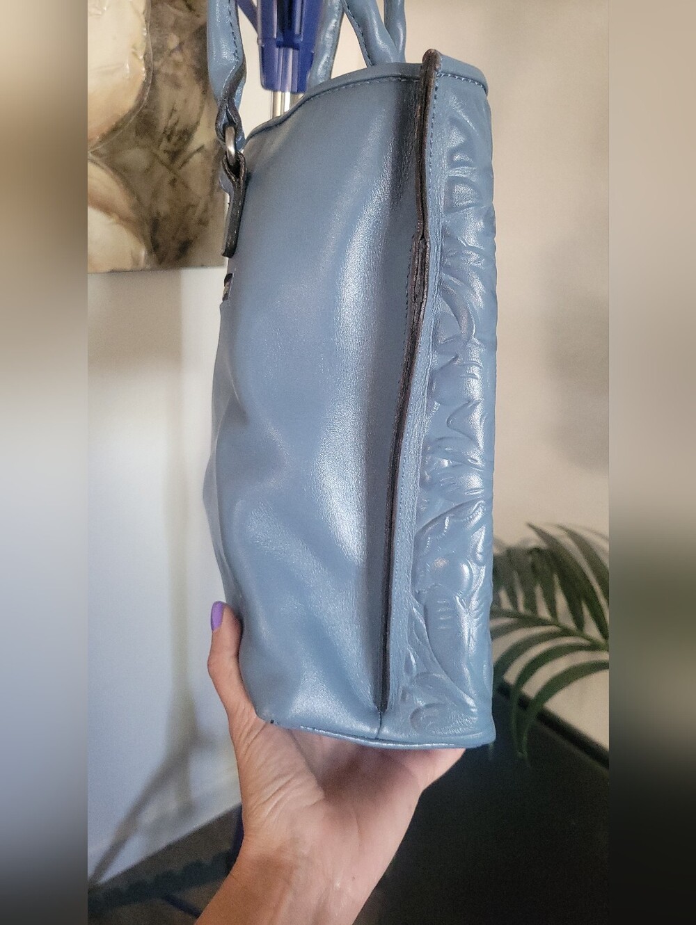 Patricia Nash Adeline tote bag in Safflower Blue - Picture 4 of 16